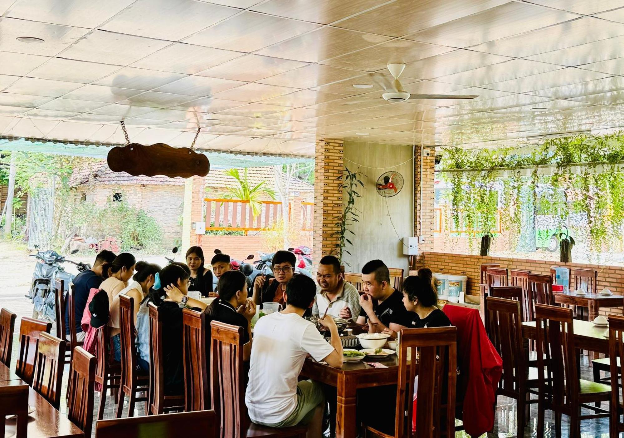 Lava Rock Viet Nam Lodge Anhfly Resort Nam Cat Tien Exterior foto